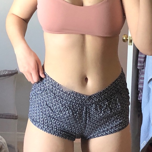 Patterned shorts - Picture 3 of 3